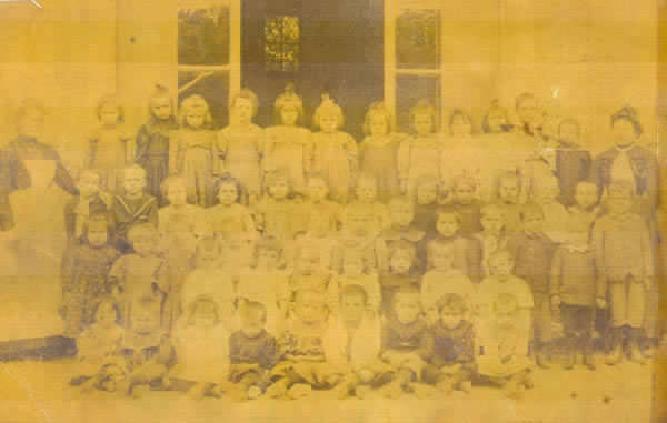 Asilo Finzi. Posa di gruppo